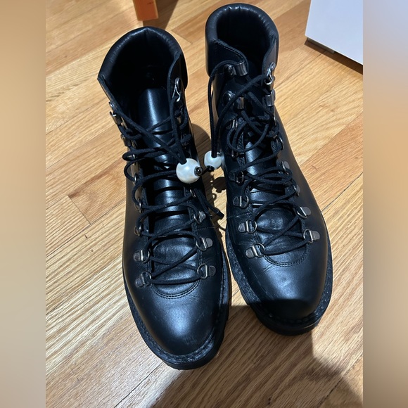 NICHOLAS KIRKWOOD Delfi hiking boot in black. Size 39.5. Excellent condition - Picture 5 of 7